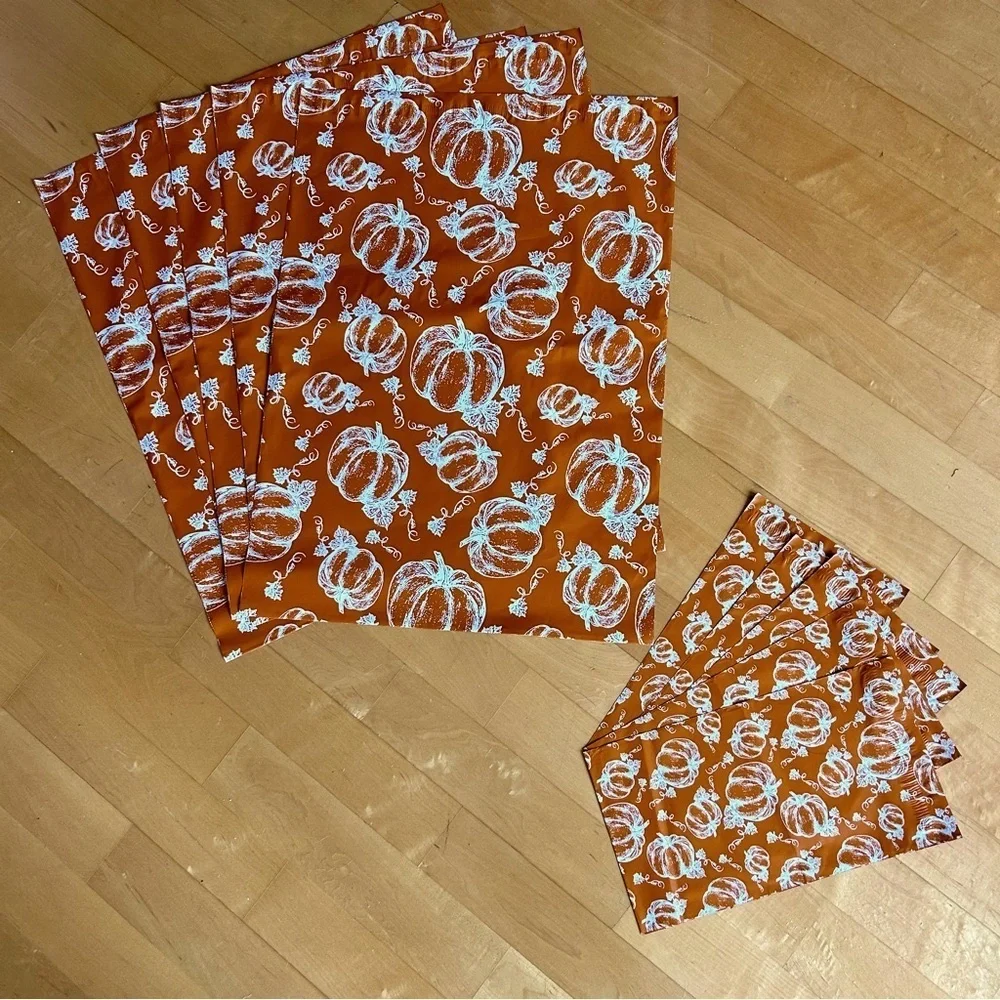 10 Count Polymailer Size Variety Bundle - PUMPKINS (5/6x9 + 5/14x19)